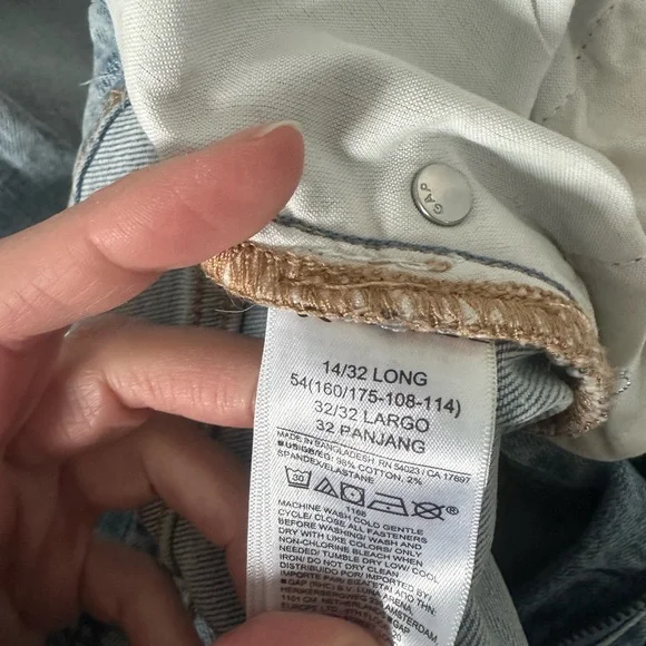 Gap 70’s flare 32 LONG - Picture 7 of 7